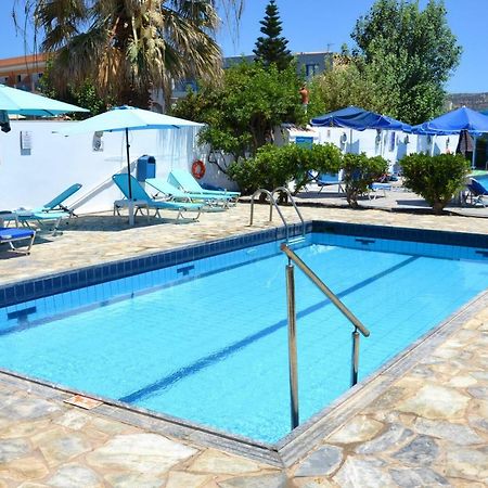 פלטאנס Galeana Beach Hotel מראה חיצוני תמונה