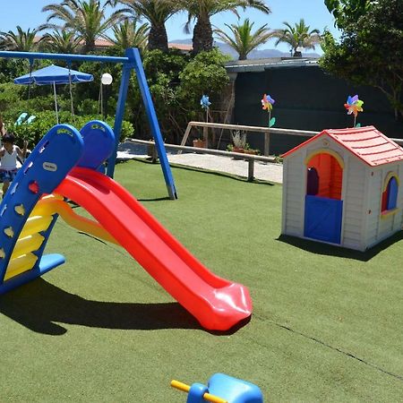 פלטאנס Galeana Beach Hotel מראה חיצוני תמונה