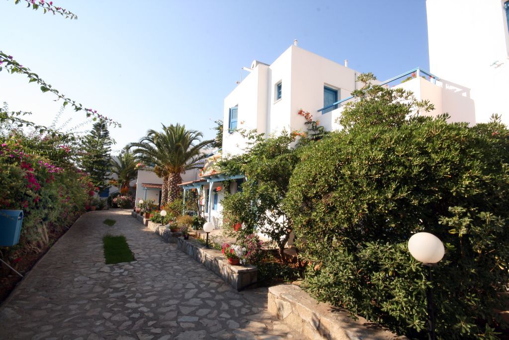 פלטאנס Galeana Beach Hotel מראה חיצוני תמונה