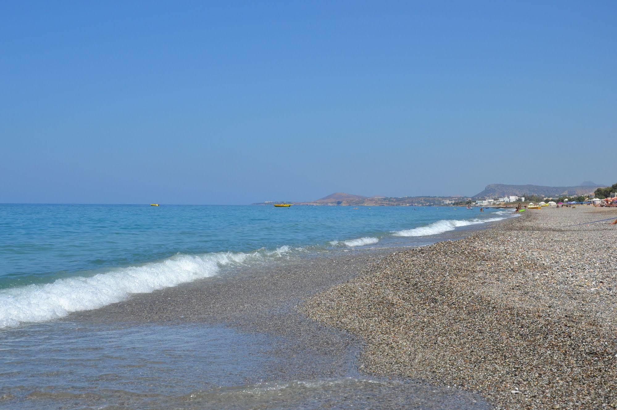 פלטאנס Galeana Beach Hotel מראה חיצוני תמונה