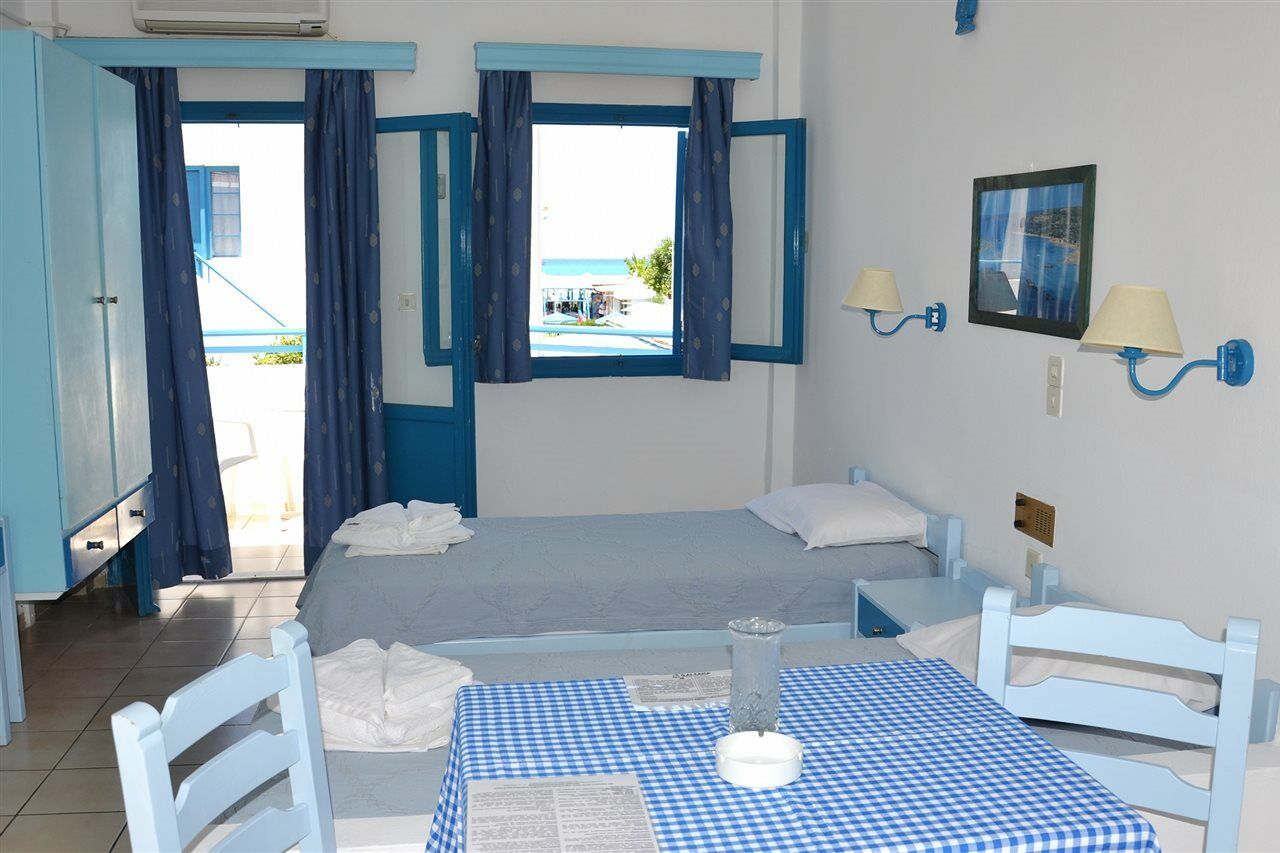 פלטאנס Galeana Beach Hotel מראה חיצוני תמונה